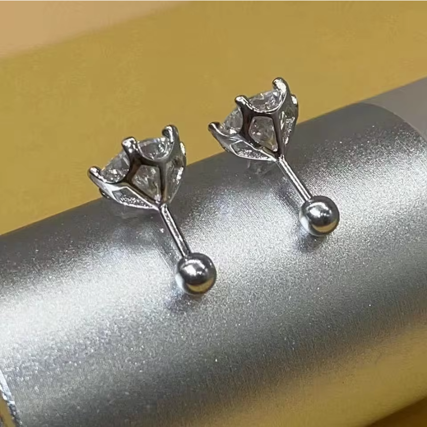 Jewelryhaven720™ 925 Sterling Silver Moissanite Stud Earrings.