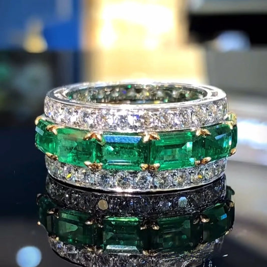 Jewelryhaven720™  An exquisite 925 sterling silver ring with a unique character and luxurious emerald shine.