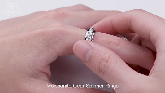 Jewerlyhaven720™ An elegant spinner ring with moissanite. An interesting piece of jewelry. A wonderful gift for loved ones!